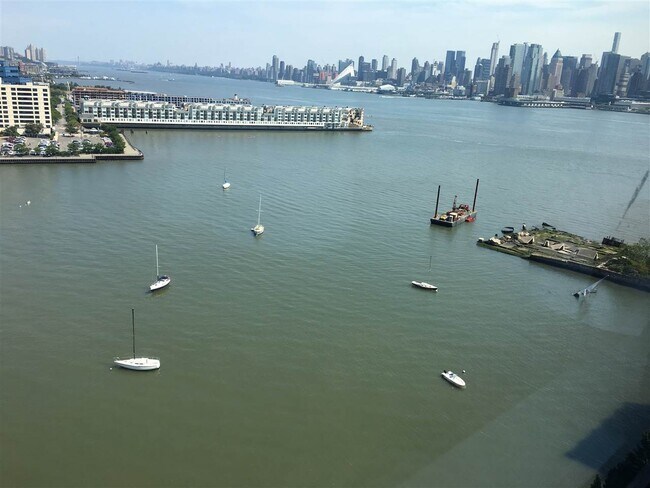 Building Photo - 1500 Washington St