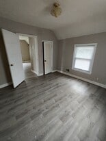 Building Photo - 1025 Goodhue Blvd