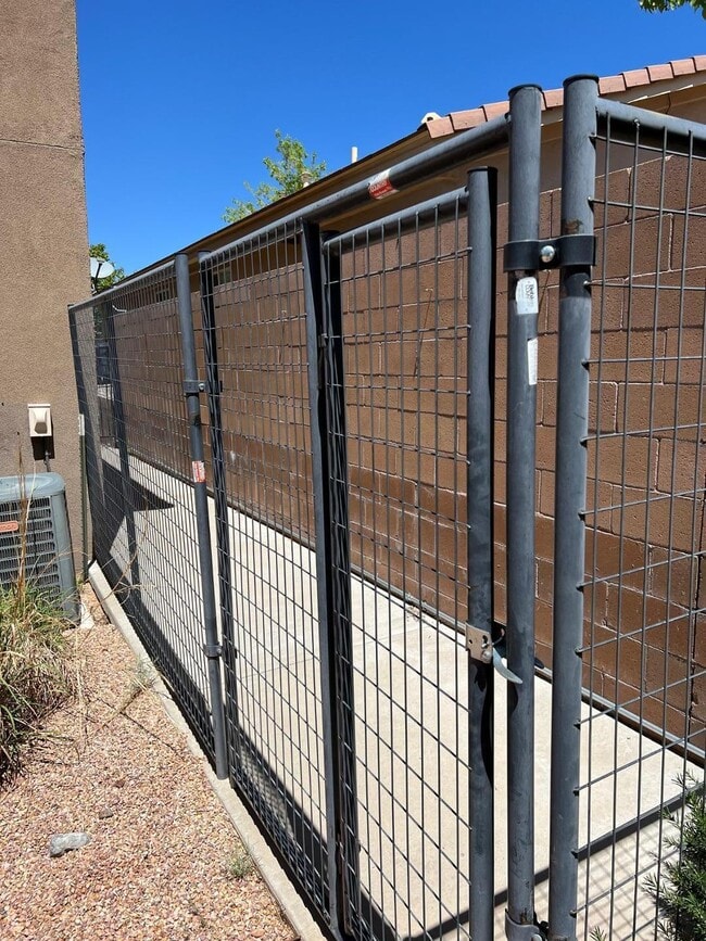 Building Photo - 1943 Busher St SE