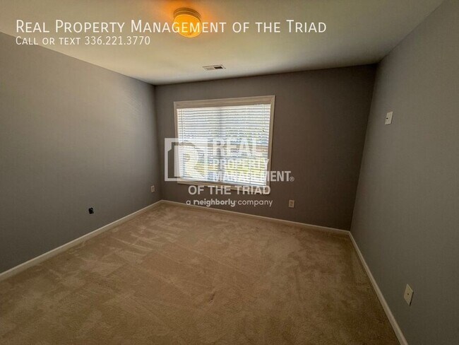 Building Photo - 1538 Castle Way