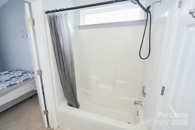 Building Photo - 1542 Rumstone Ln