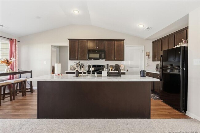 Building Photo - 50 Terrier Ct