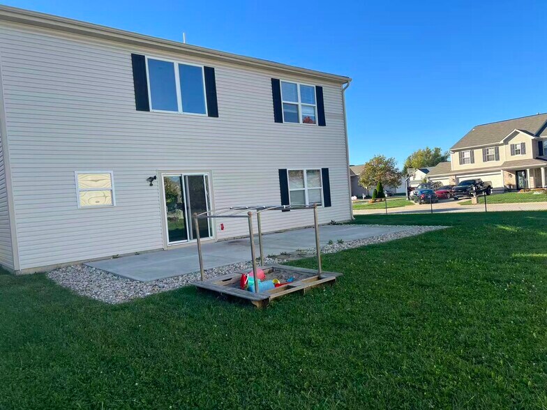 Building Photo - 5739 Outer Bank Rd