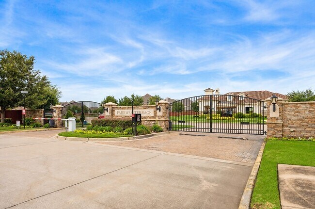 Building Photo - 13209 Dartmoor Terrace Dr