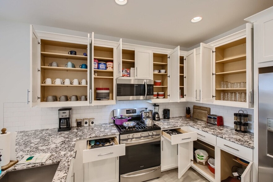 Building Photo - 9417 W Atlantis Wy