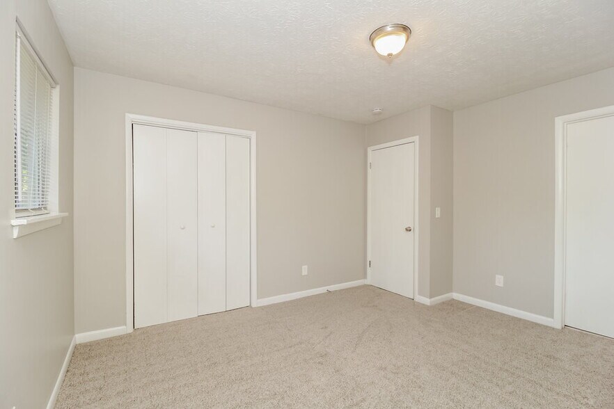 Building Photo - 7334 Mockingbird Ct