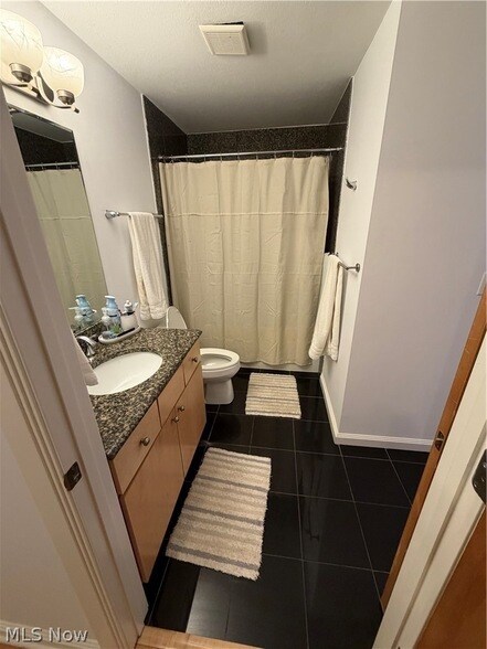 Building Photo - 1237 Washington Ave