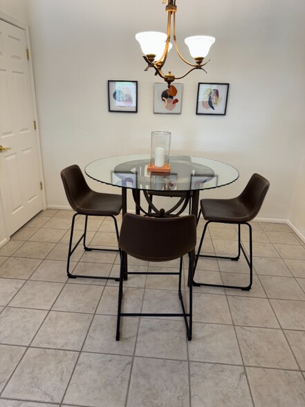 Building Photo - 18261 N Summerbreeze Way