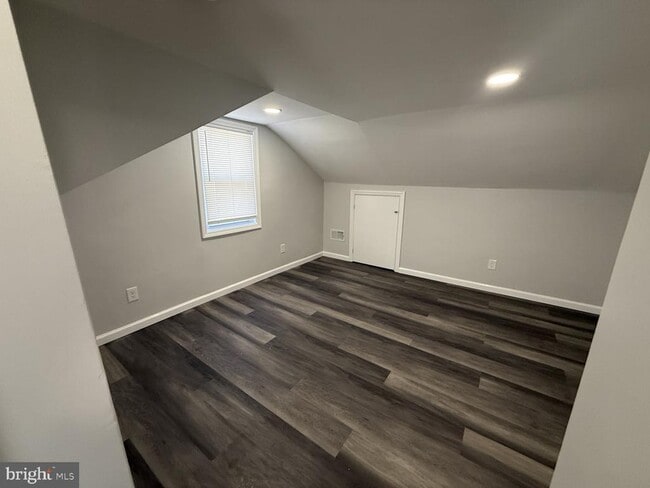 Building Photo - 383 Johnson Ave