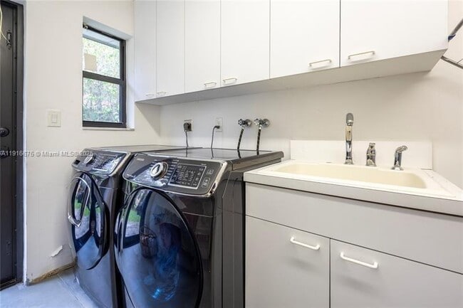 Building Photo - 4371 Casper Ct