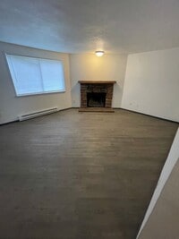 Building Photo - 1819 S 93rd St