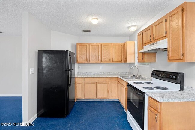 Building Photo - 850 Spearing St