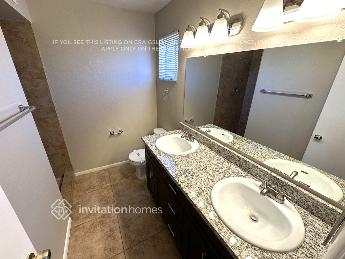 Building Photo - 2182 E Concorda Dr