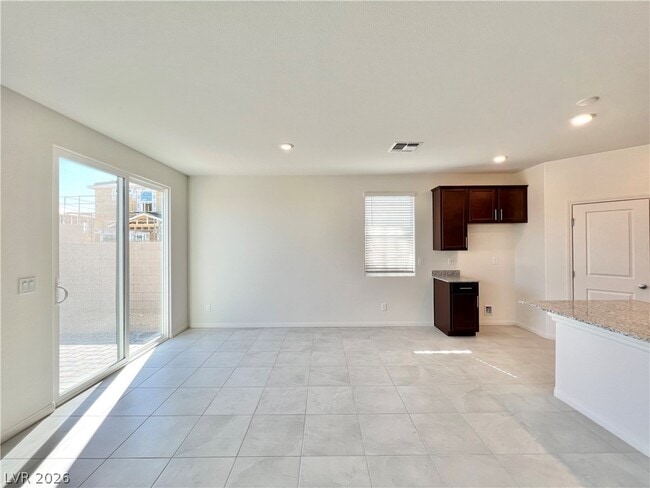 Building Photo - 8646 Valley Village St