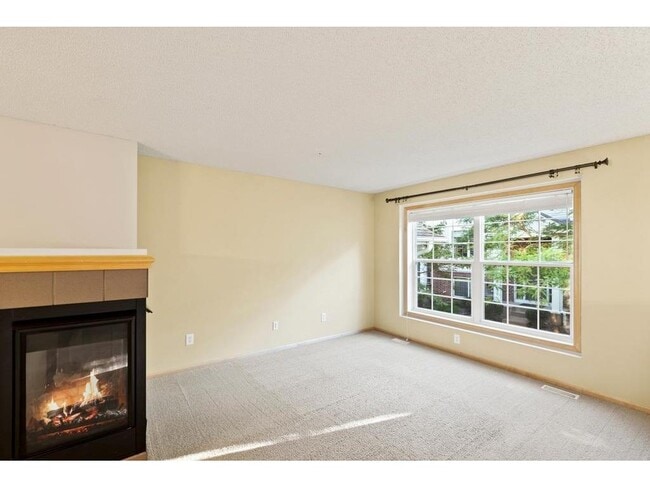Building Photo - 899 Ledgestone Dr