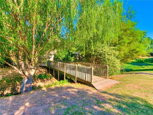 Building Photo - 309 Hood Ct