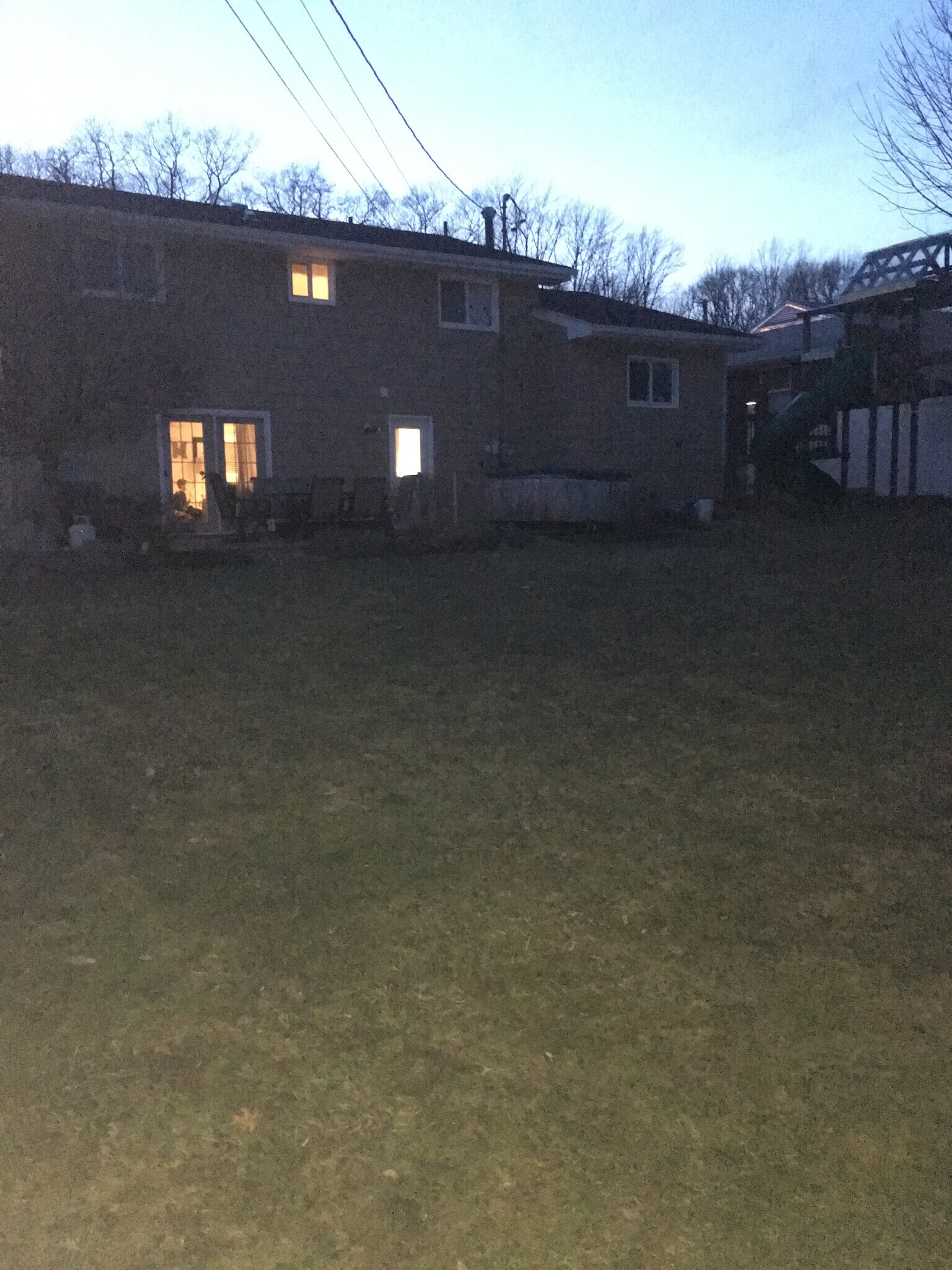 View from yard to back of house - 924 Byford Boulevard