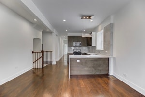 Building Photo - 613 N Christiana Ave