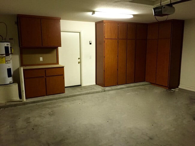 Building Photo - 21827 W Cocopah St