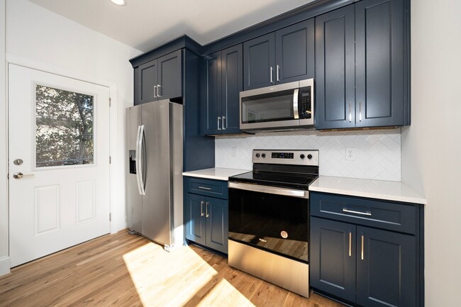 Building Photo - 4110 Garland Dr