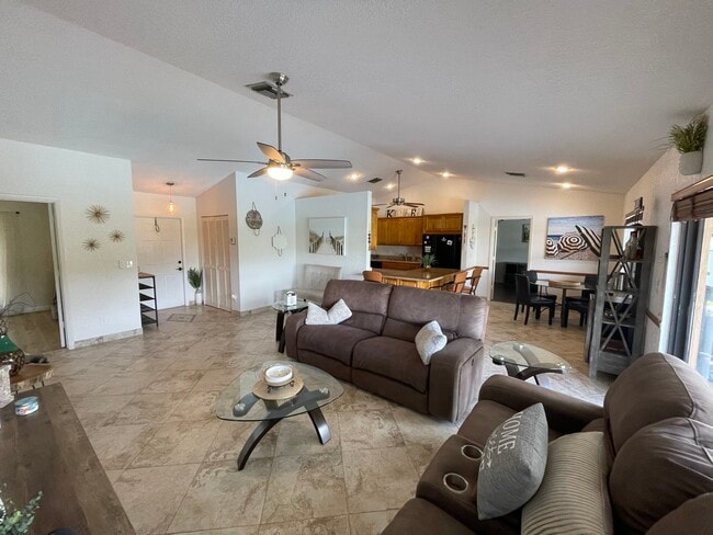 Building Photo - 1321 SW 129th Way