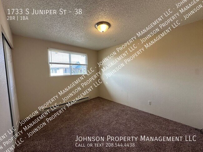 Building Photo - 1733 S Juniper St