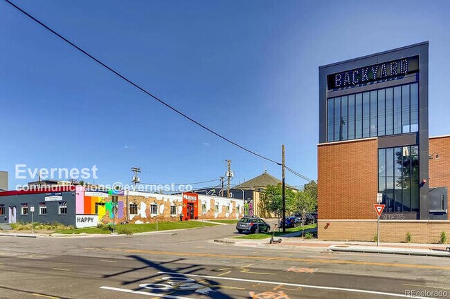Building Photo - 3101 Blake St