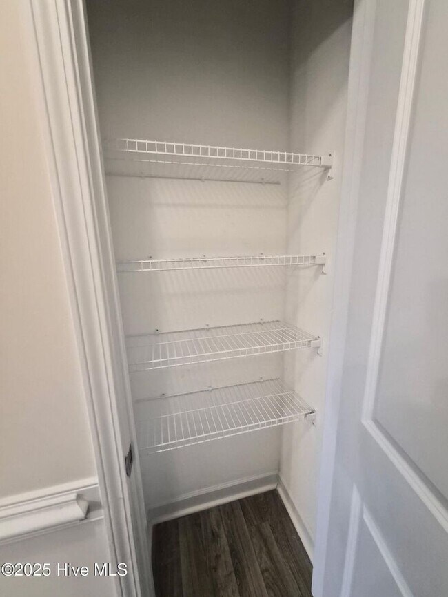 Building Photo - 616 Riggs Rd