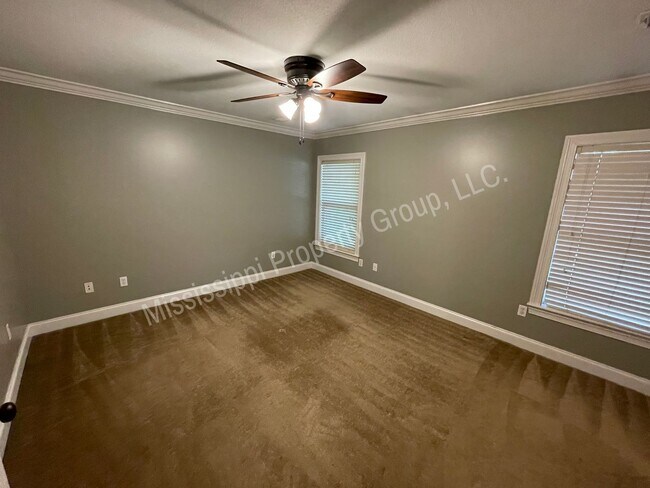 Building Photo - 3BR/3BA For Rent