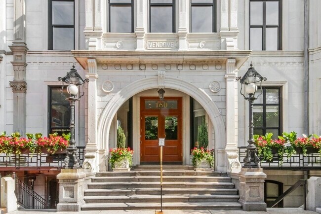 Building Photo - 160 Commonwealth Ave