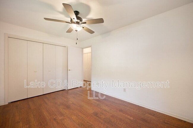 Building Photo - 12616 N Emerald Dr