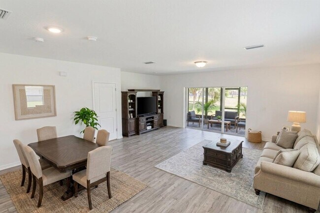 Building Photo - 9973 Hound Chase Dr