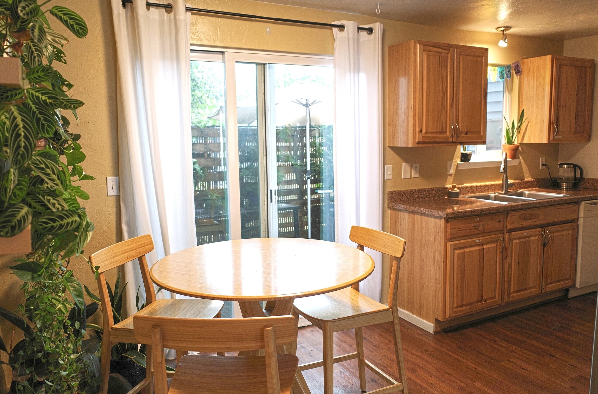 Building Photo - 2555 SW Pickford St