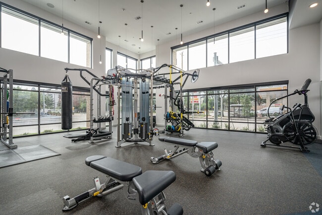 Building Photo - Live the Lifestyle You Deserve 1/1!