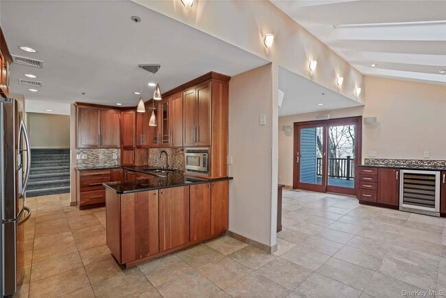 Building Photo - 208 Boulder Ridge Rd