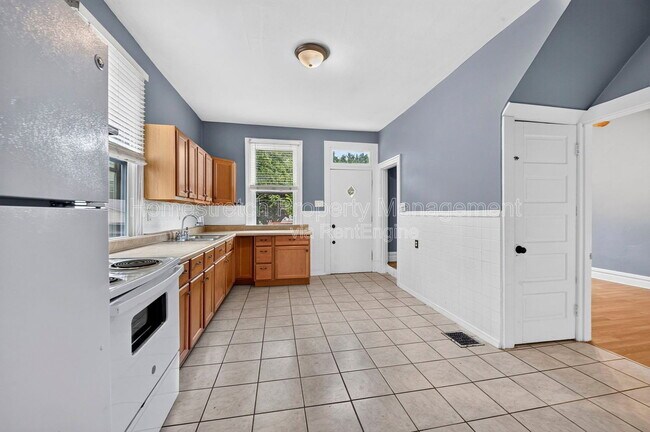 Building Photo - 4446 Itaska St