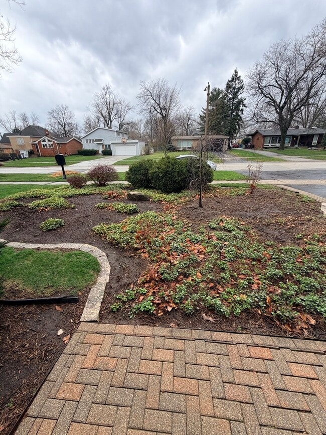 Building Photo - 137 Richard Ave