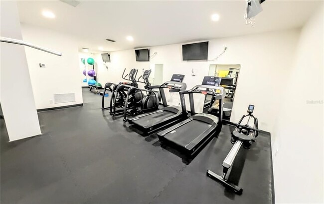 Building Photo - 4822 Ocean Blvd