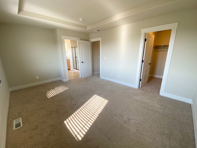 Building Photo - Bethany Creek 3 Bedroom Home!