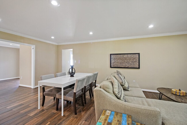 Building Photo - 5228 Forman Ct