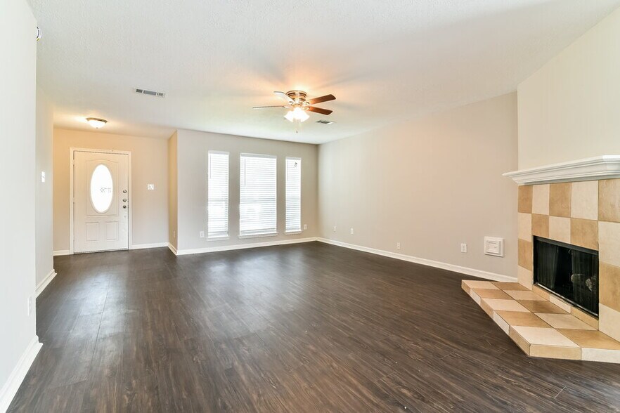 Building Photo - 16114 Purpleridge Ct