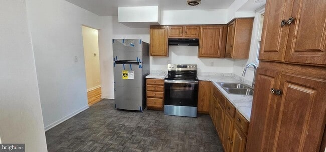 Building Photo - 5616 Old Temple Hill Rd