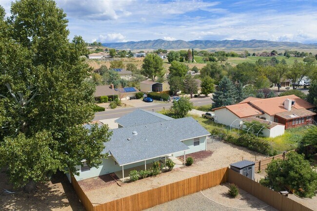 Building Photo - 11045 E Turquoise Cir