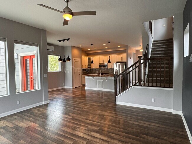 Building Photo - 6771 Larsh Dr