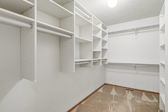 Building Photo - $2,845.95- 4-Bed /3-Bath Gem with Finished Basement and Fenced-in Yard in Colorado Springs!