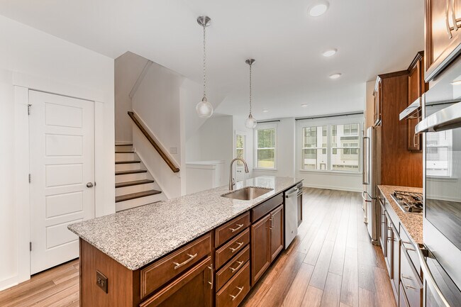 Building Photo - Cornerstone Townes