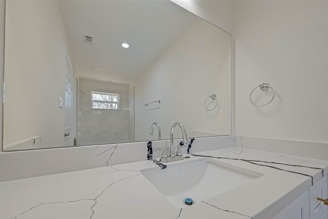 Building Photo - 7339 Krueger Rd