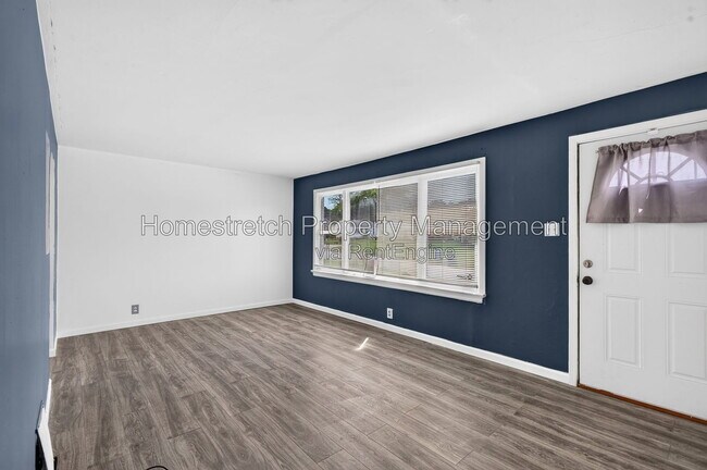 Building Photo - 6006 Cascade Dr