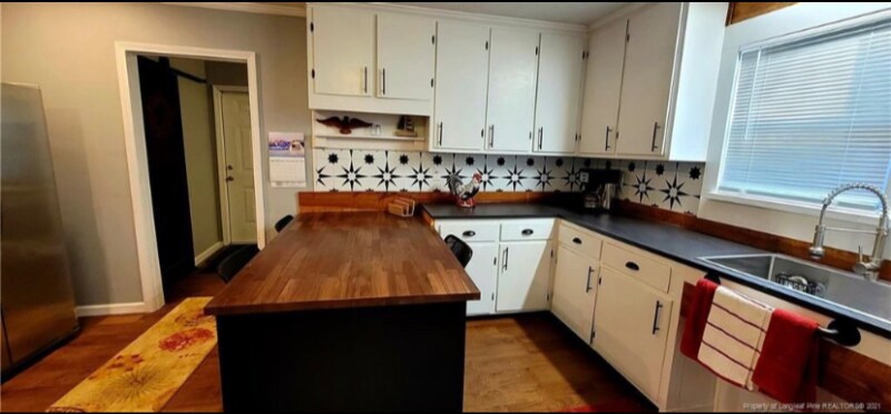 Building Photo - 434 Grimsley Rd