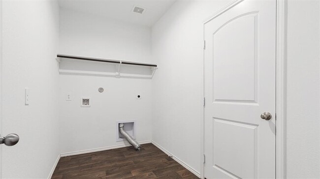 Building Photo - 14040 Thunder Pnes Dr